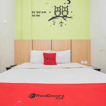 Reddoorz @ Darmo Surabaya Hotell Eksteriør bilde